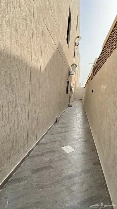 للبيع شقق دوبلكس بحي المنار 300 متر مودرن 3