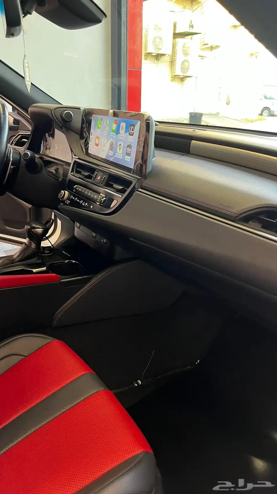 لكزس ES F Sport 2023 15
