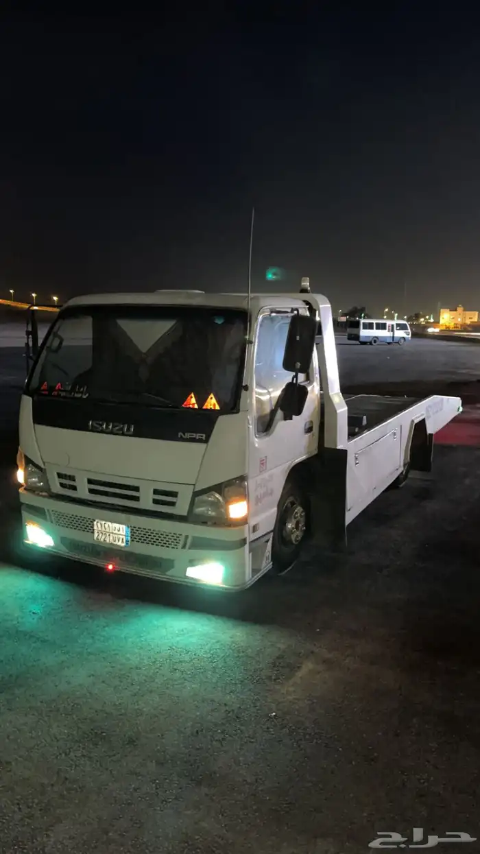 سطحه بالخرج لنقل السيارات 0