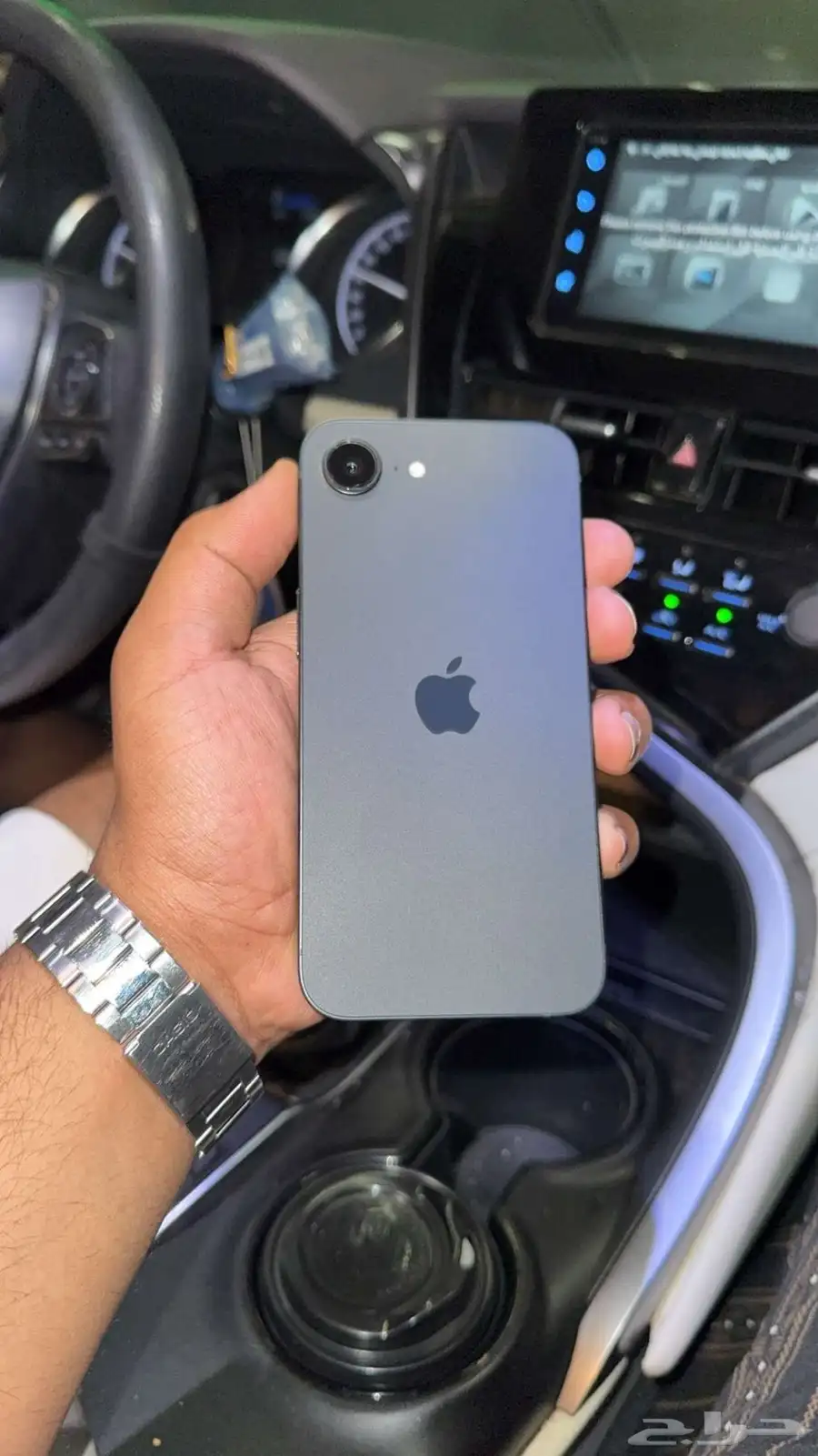 ايفون 16e 1