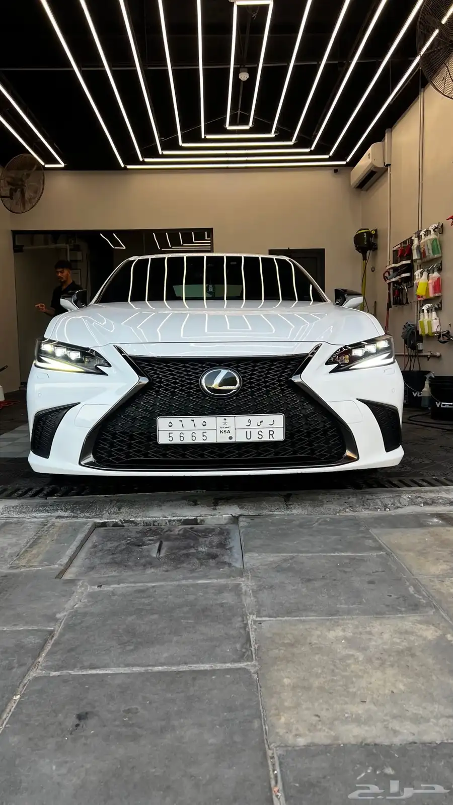 لكزس ES F Sport 2023 3