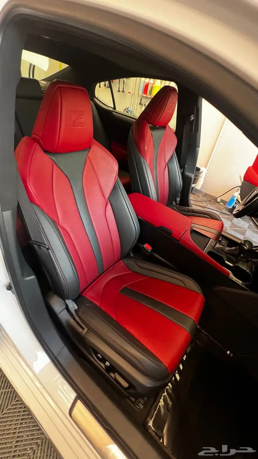 لكزس ES F Sport 2023 16