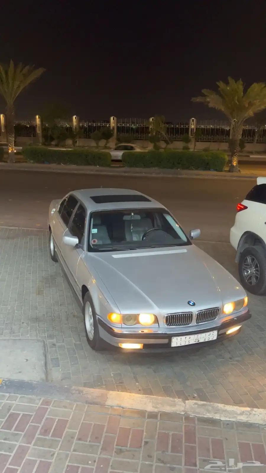 بي أم 2001 أمريكي 0