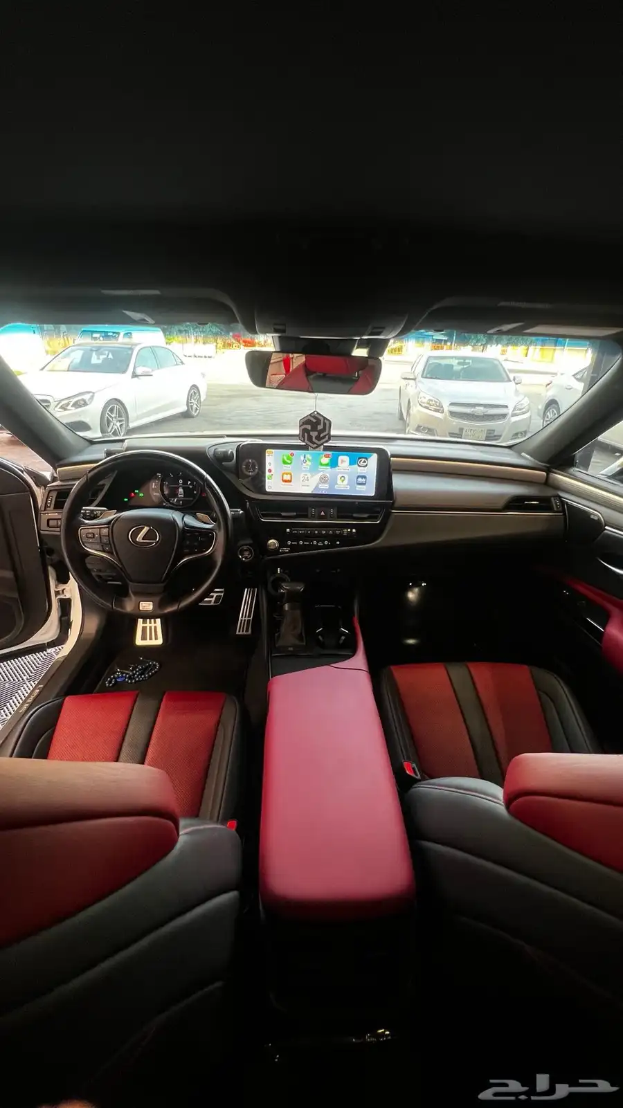 لكزس ES F Sport 2023 18