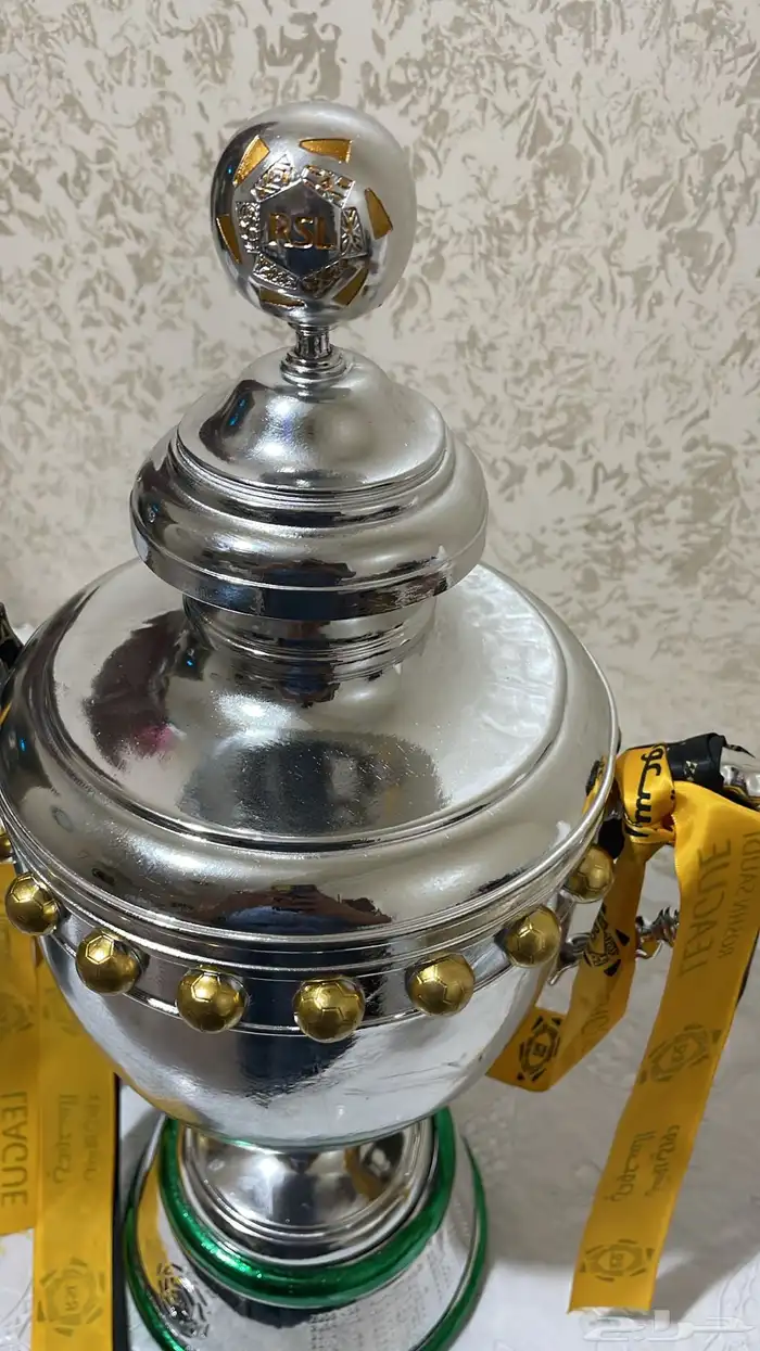 مجسم كأس دوري روشن الاتحاد 2