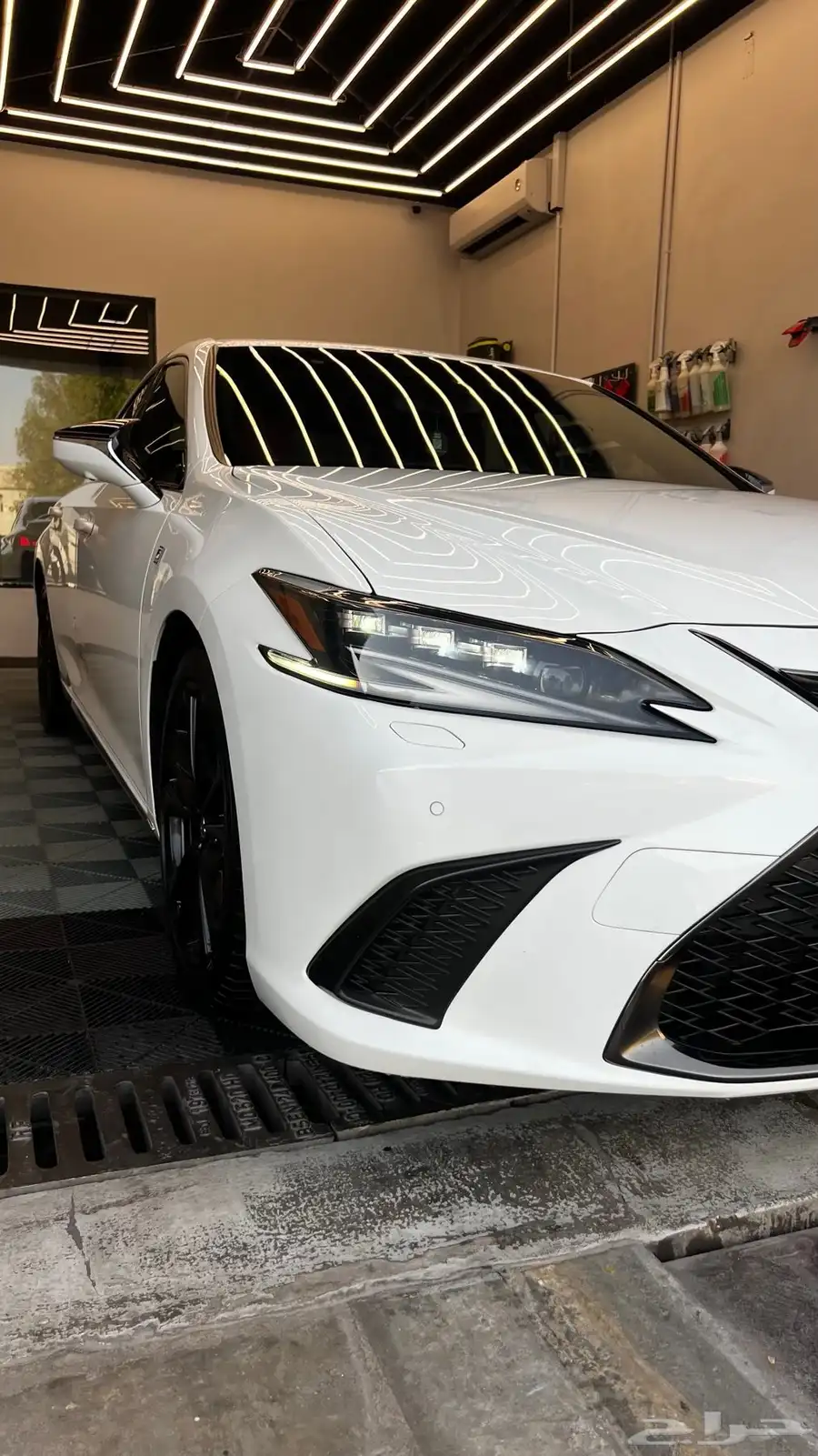 لكزس ES F Sport 2023 6