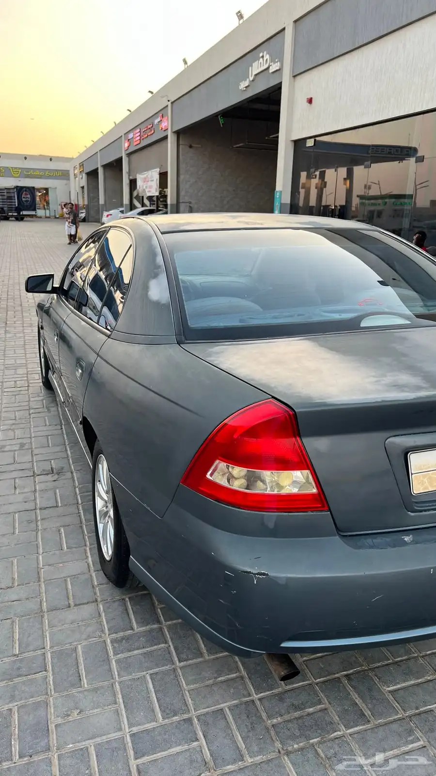للبيع لومينا 2005 2