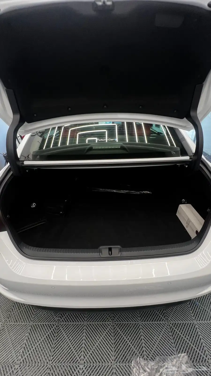 لكزس ES F Sport 2023 27