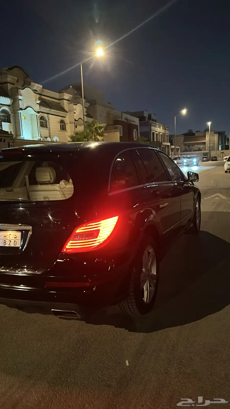 مرسيدس بنز R300 2011 3