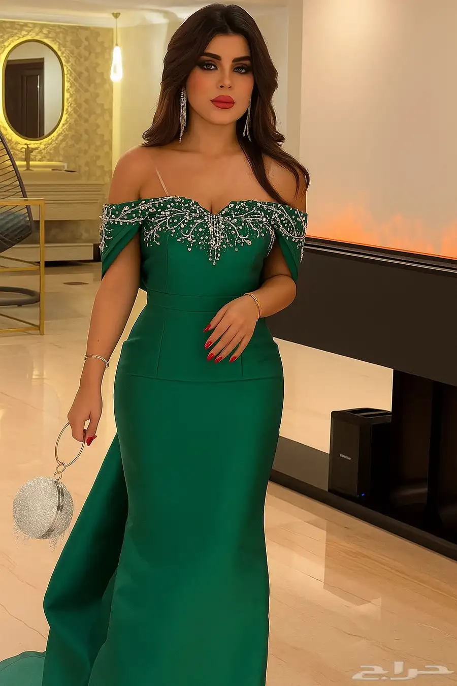 فستان للبيع من مصممه 0