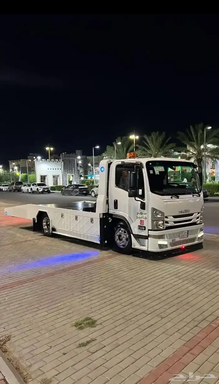سطحه لنقل السيارات المصدومه والعطلانه 0