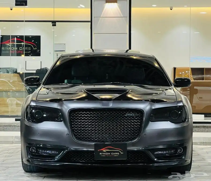 كرايزلر 2019 C300 S V8 ( بحالة ممتازة ) 2