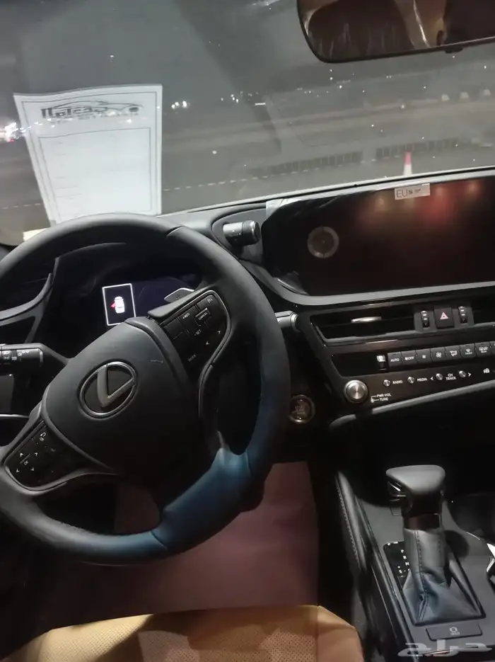 لكزس ES350 2025 بنزين 4