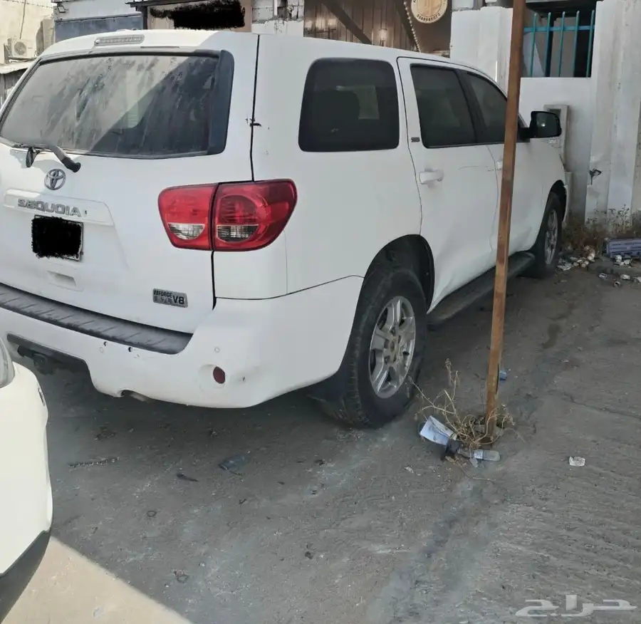 سكويا موديل 2012 للبيع لاصحاب التشاليح الدمام 0