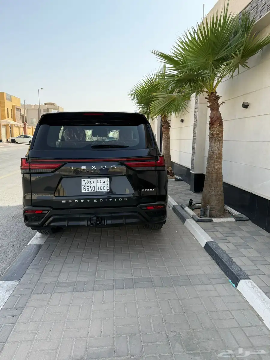 جيب لكزز LX 2023 وكالة 2