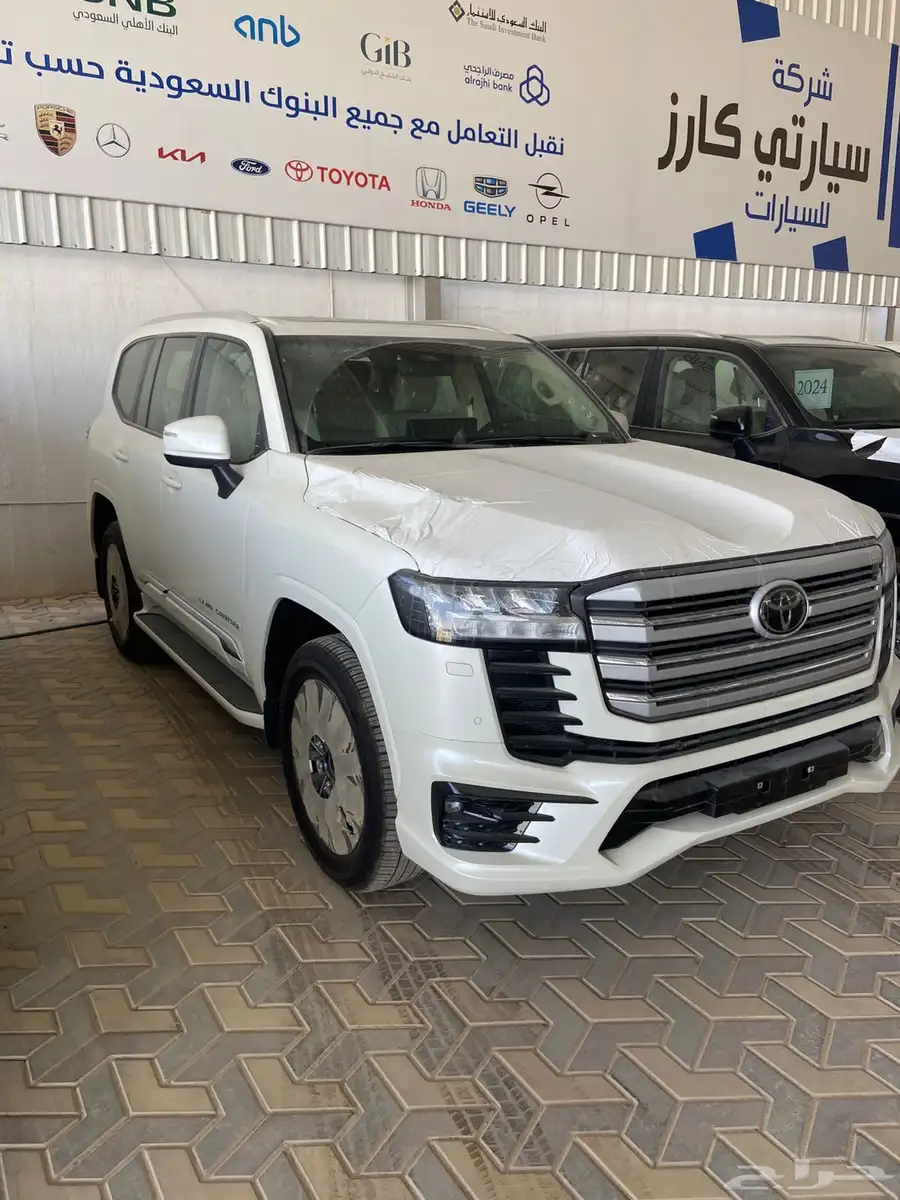 لاندكروزر L5 الساير 1