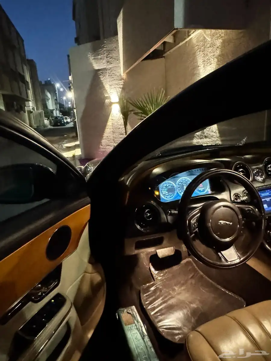 جاكوار xj L 2013 2