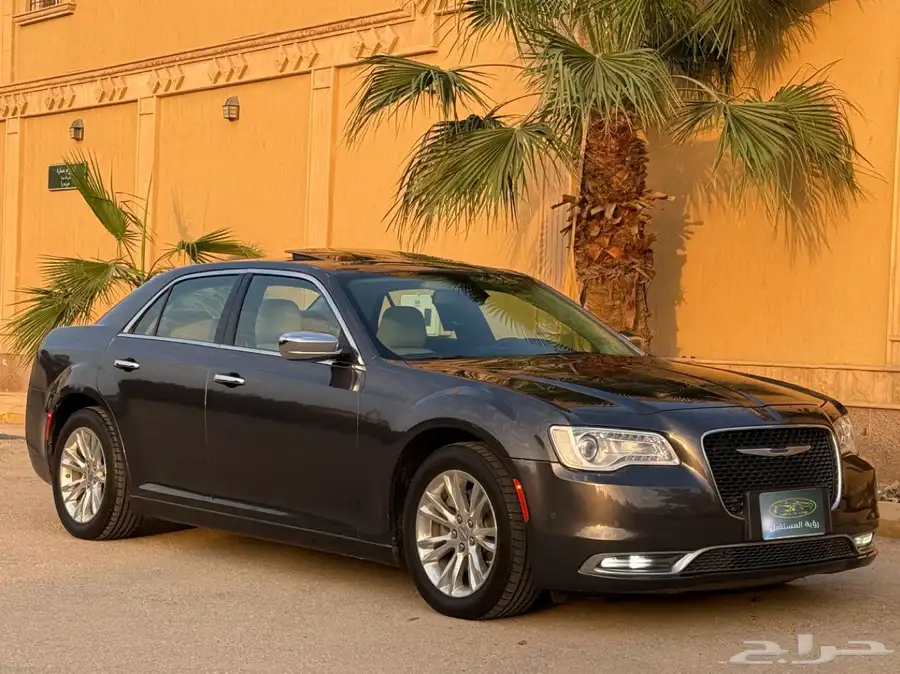 كرايزلر C300 موديل 2022 سعودي ممشى قليل قمة النظافة 2