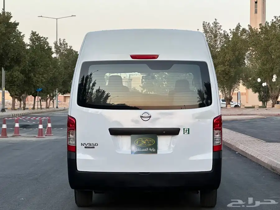 نيسان باص ركاب موديل 2019 سعودي قير عادي ديزل 7