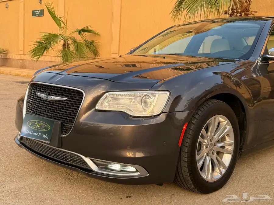 كرايزلر C300 موديل 2022 سعودي ممشى قليل قمة النظافة 0