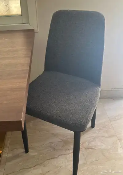 طاولة طعام مع 6 كراسي 2