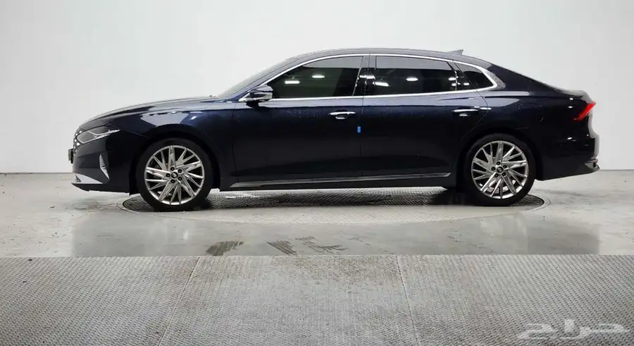 أزيرا 2022 بنزين مكينة 3400cc عداد 113الف كم 1