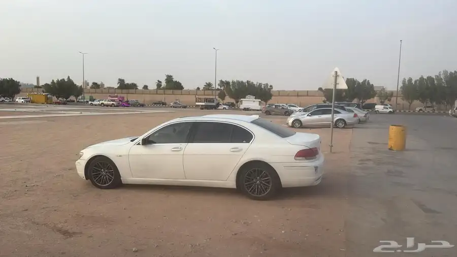 سيارة بي إم دبليو 0
