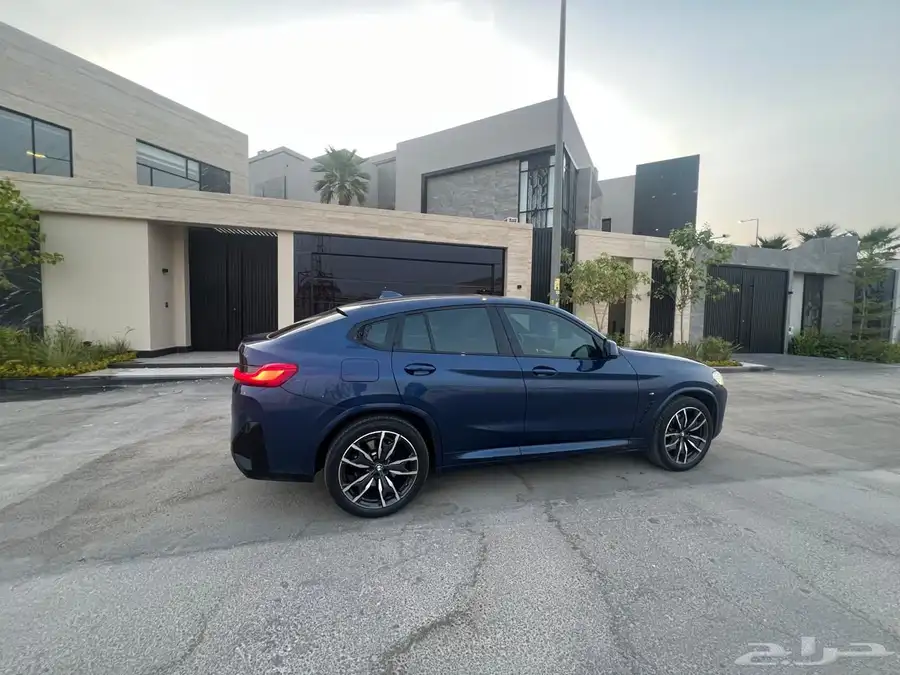 بي ام دبليو X4 ممشى قليل ومالك اول موديل 2022 25