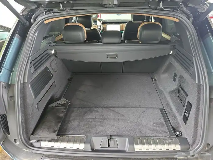 2025 Range Rover Sport Autobiography V8 شبه اصفار 8