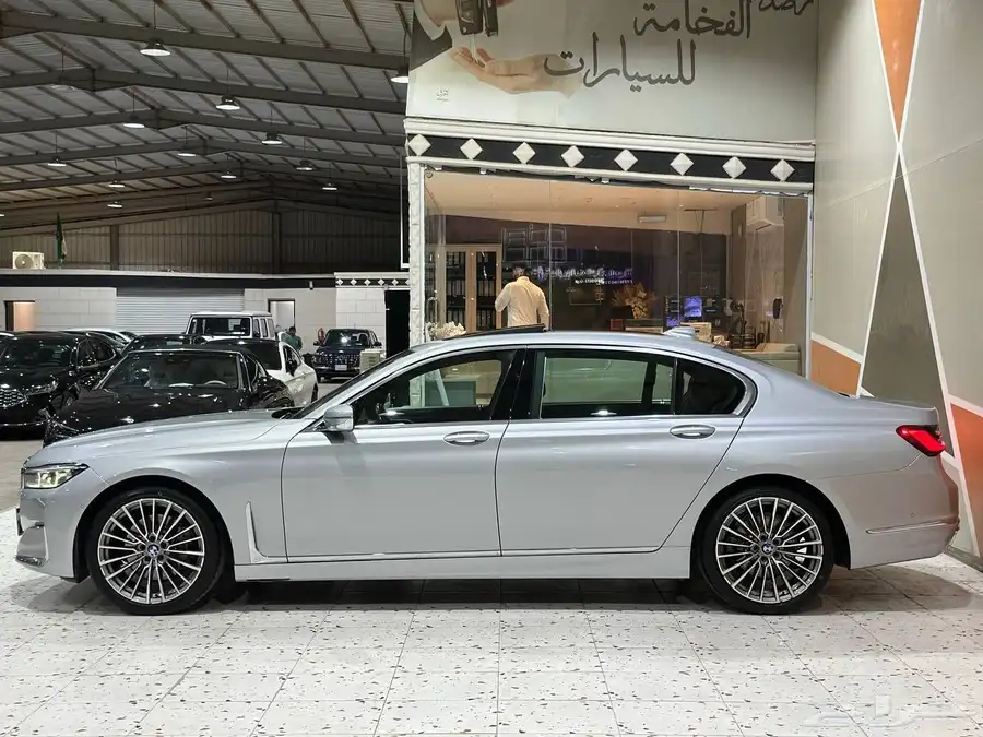 بي ام دبليو 730i 2020 . رصد الفخامة 7