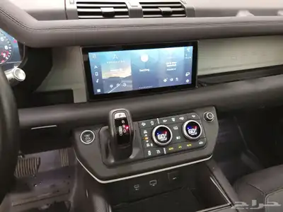 2022 Defender 110 X-Dynamic SE V6 بلاك اديشن 6