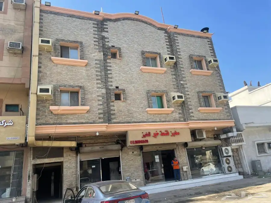 شقق عزاب مكيفه للايجار ( ستديو ) 0