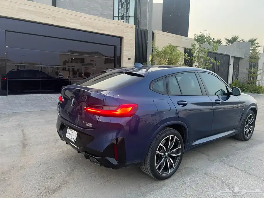بي ام دبليو X4 ممشى قليل ومالك اول موديل 2022 23