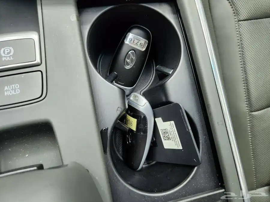 أزيرا 2022 بنزين مكينة 3400cc عداد 113الف كم 12