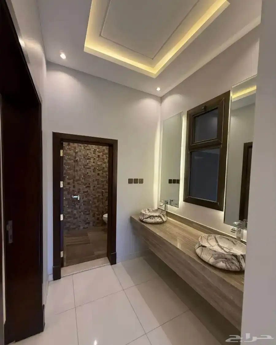 للبيع فيلا دورين وملحق خميس مشيط دره الموسى 9