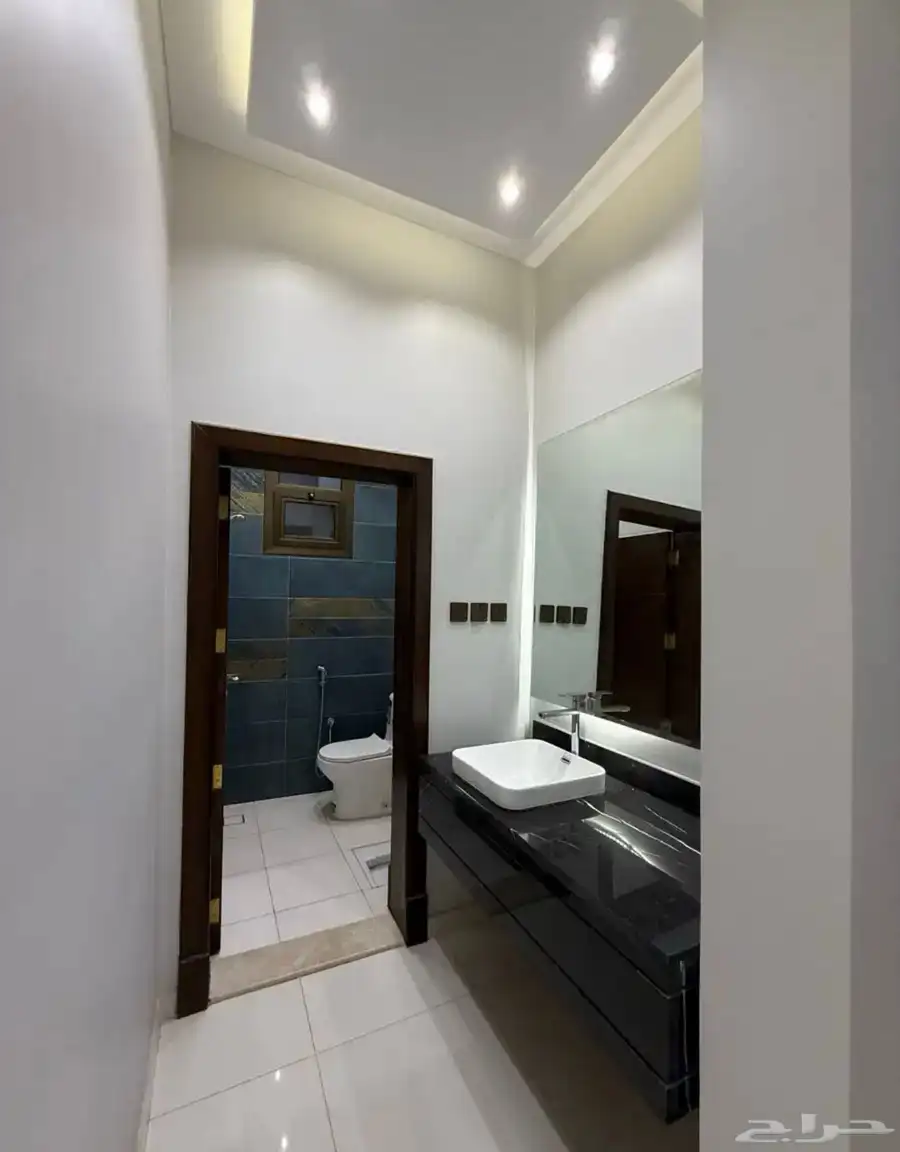 للبيع فيلا دورين وملحق خميس مشيط دره الموسى 12