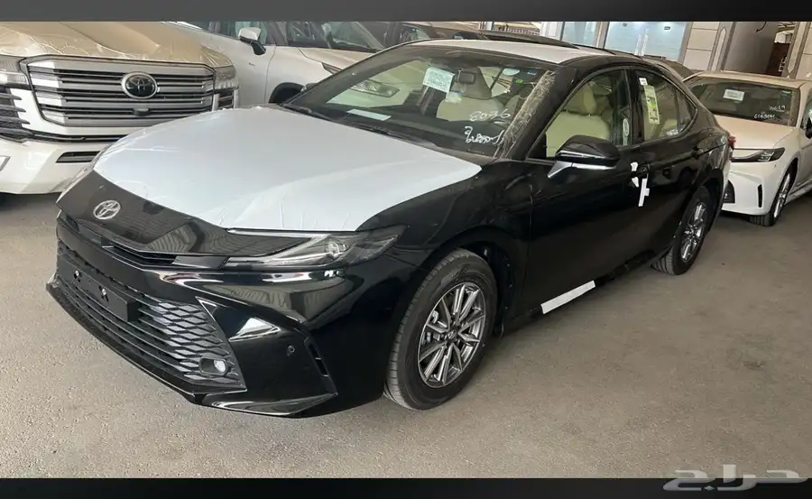 تويوتا كامري E ( اسود ) 2025 عبداللطيف جميل 0