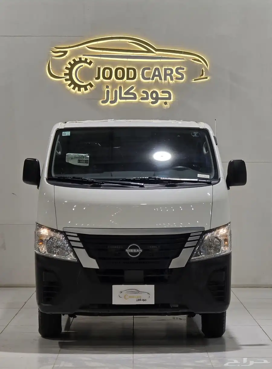 نيسان اورفان ديزل موديل 2023 بحالة الوكالة 4