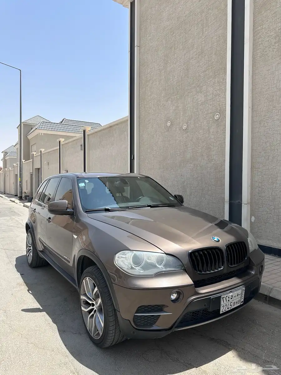 قمة النظافة BMW X5 1