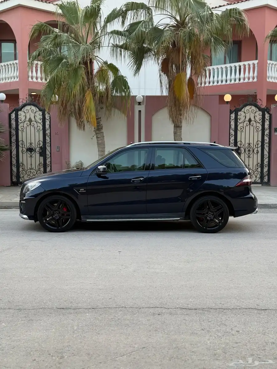 MERCEDES ML63 2013 2