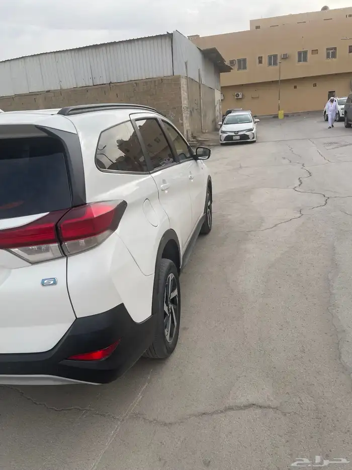 تويوتا راش 2021 ابيض 1