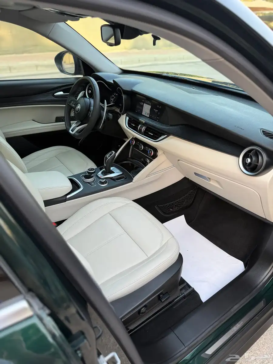 Alfa Romeo Stelvio Q4 2021 20