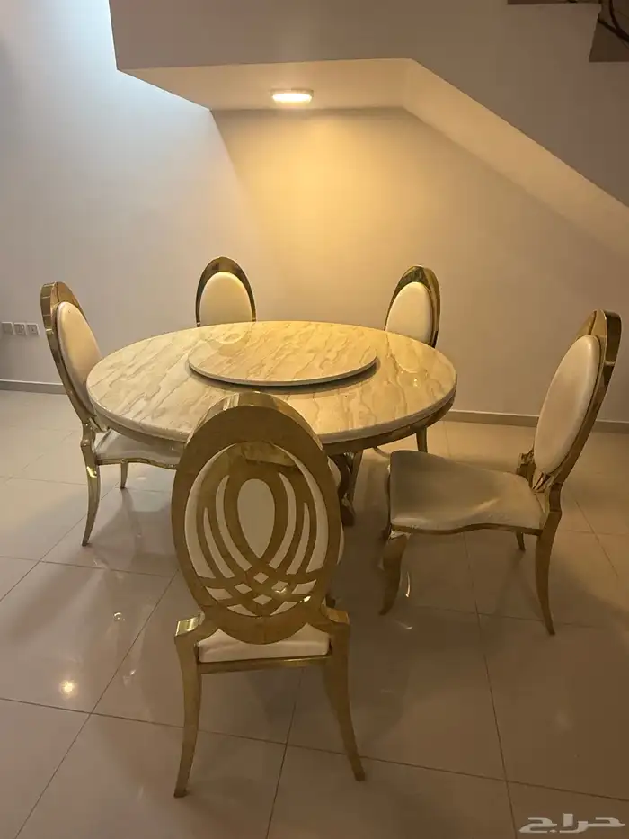 طاولة طعام مع 7 كراسي 0