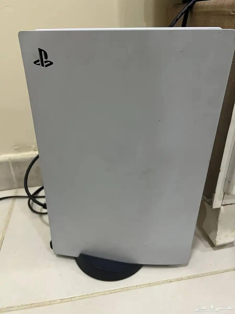 PS5 with disc 2