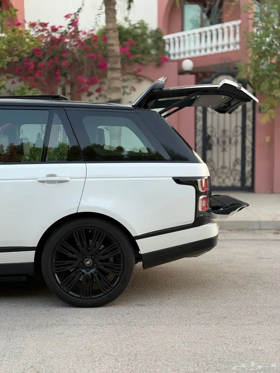 RANG ROVER AUTOBIOGRAPHY 2020 24