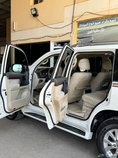 لاندكروزر 2018 16