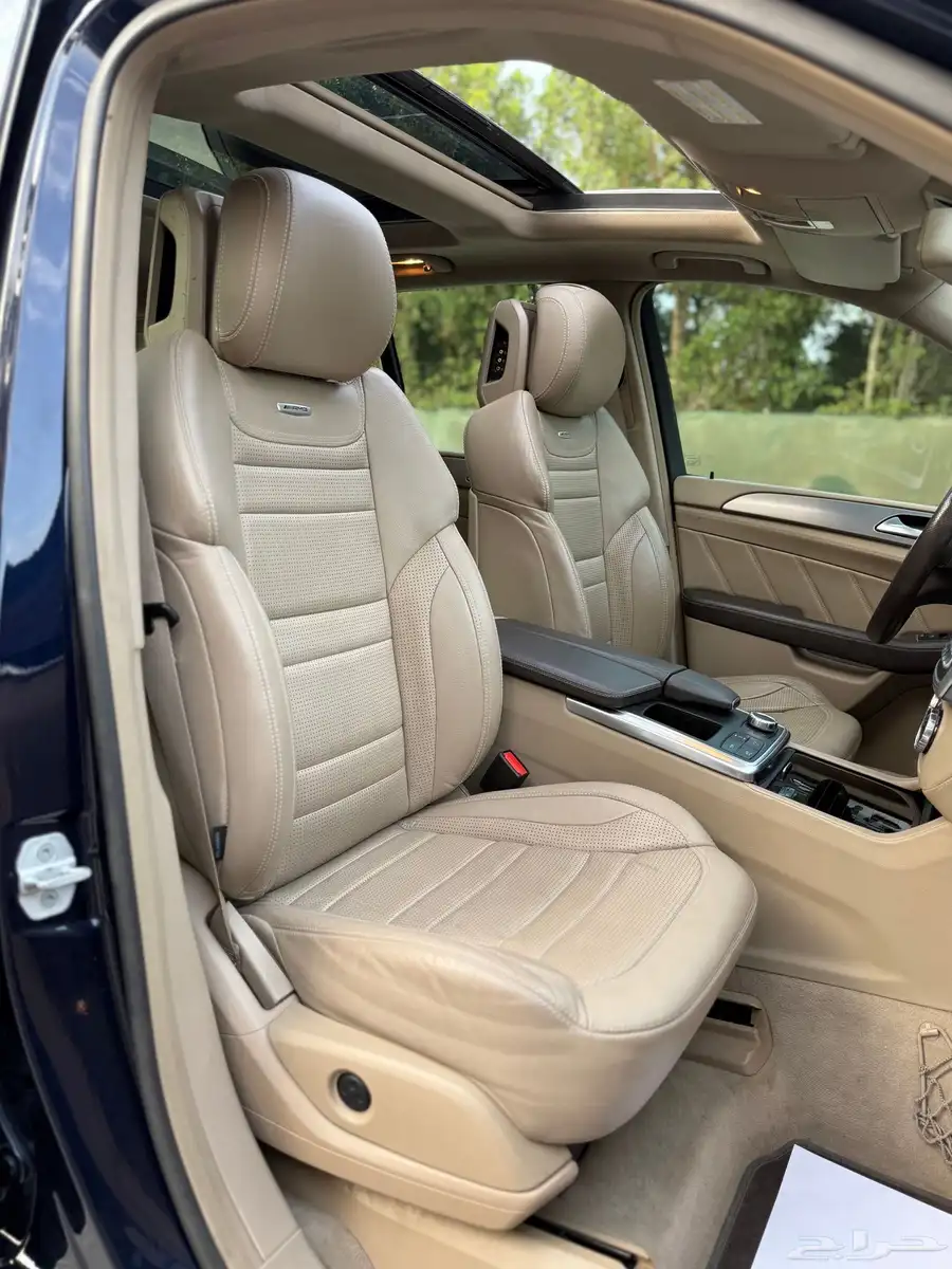MERCEDES ML63 2013 22