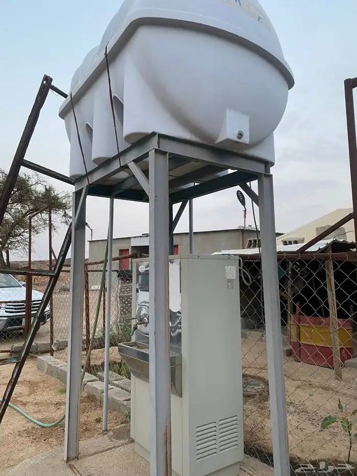 براده ماء مع حنفيه بجميع اغراضه للبيع 0