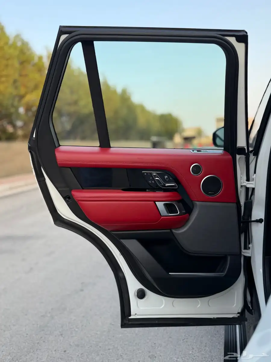 RANG ROVER AUTOBIOGRAPHY 2020 18