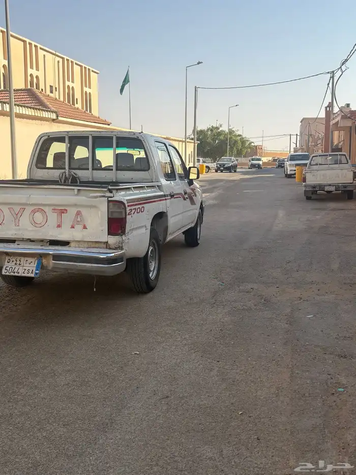 هايلوكس2000 1